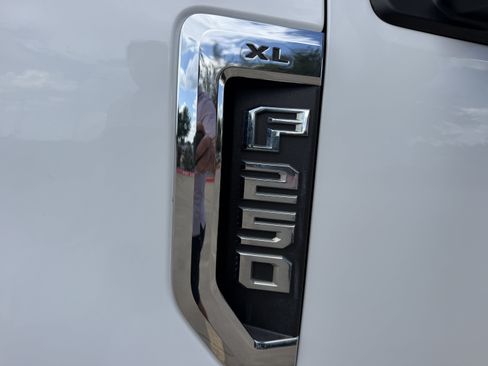 Used 2021 Ford F250 XL w/ Power Equipment Group AWD/4WD image 39