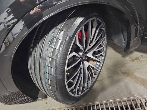 Used 2024 Audi SQ8 Prestige w/ Prestige Package image 34