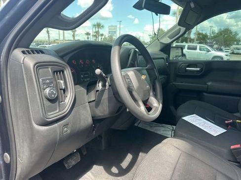 Used 2021 Chevrolet Silverado 1500 Custom image 17