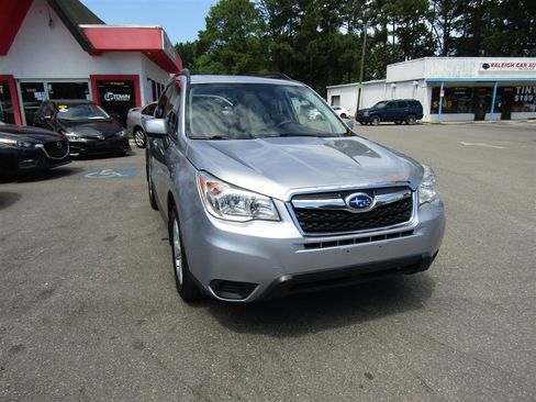 Used 2015 Subaru Forester 2.5i Premium w/ Protection Package #1 AWD/4WD image 11