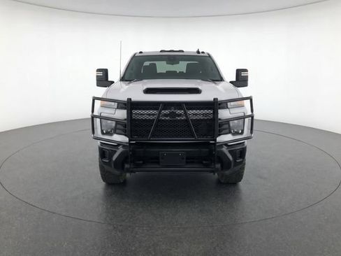 Used 2024 Chevrolet Silverado 2500 Custom w/ Custom Value Package AWD/4WD image 5