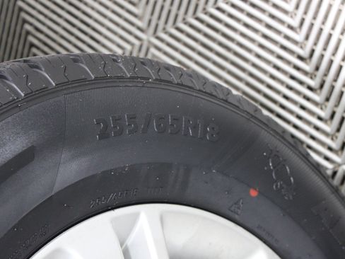 Used 2021 Buick Enclave Essence FWD image 37