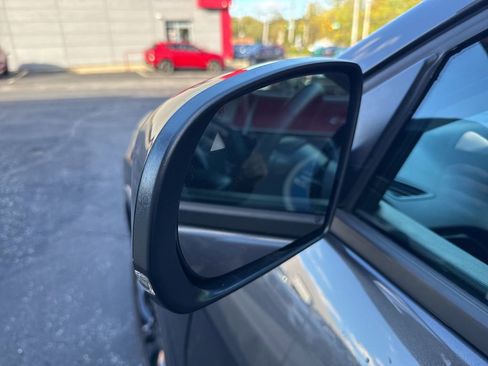 Used 2023 Jeep Cherokee Altitude Lux image 10