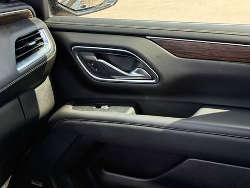 Used 2023 Chevrolet Tahoe Premier AWD/4WD image 26