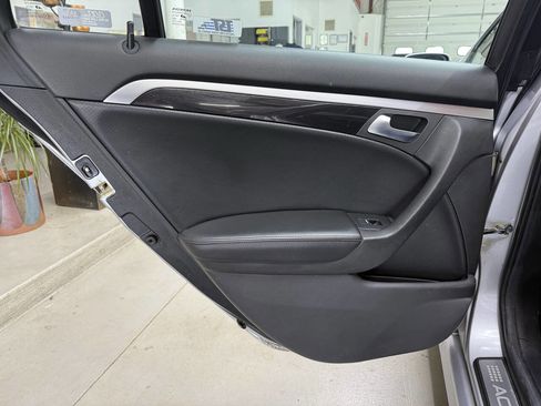 Used 2005 Acura TL FWD image 12