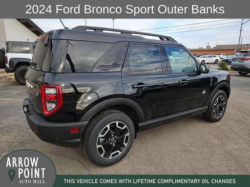 Used 2024 Ford Bronco Sport Outer Banks w/ Tech Package image 12