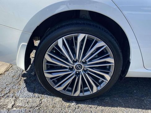 Used 2024 Nissan Altima 2.5 SL image 9