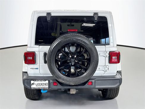 Used 2023 Jeep Wrangler Unlimited Sahara w/ Cold Weather Group image 8