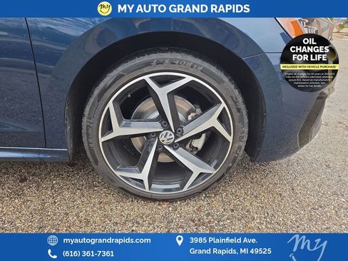 Used 2021 Volkswagen Passat 2.0T R-Line image 33
