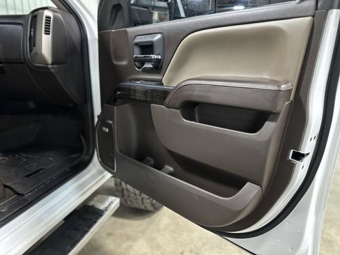 Used 2015 GMC Sierra 2500 Denali w/ Duramax Plus Package image 21