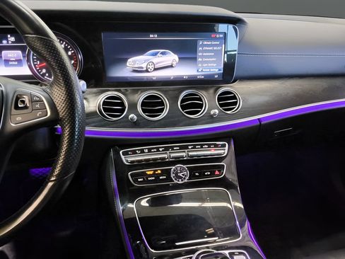 Used 2017 Mercedes-Benz E 300 4MATIC image 35