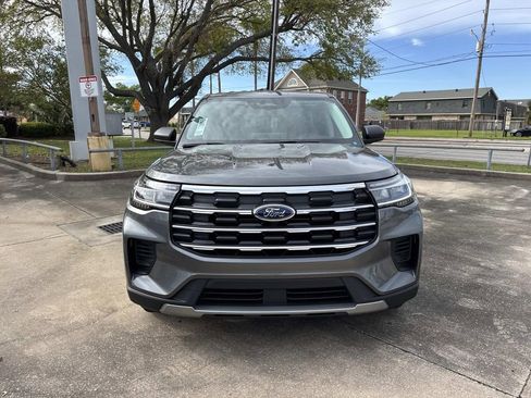 New 2026 Ford Explorer Active image 2