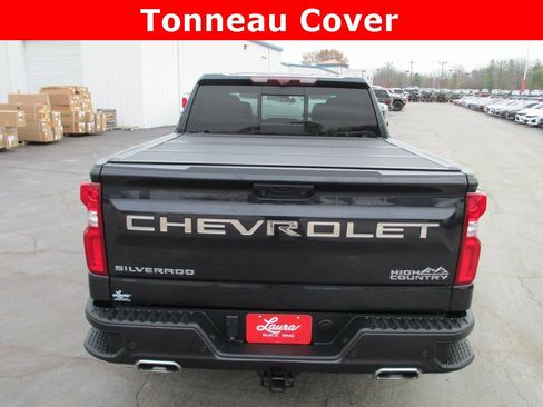 Used 2023 Chevrolet Silverado 1500 High Country w/ High Country Premium Package image 8