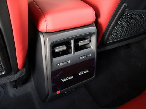 New 2025 Porsche Macan 4S Electric image 21