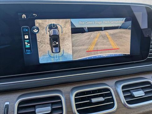 New 2026 Mercedes-Benz GLS 450 4MATIC image 12