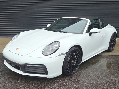 Used 2024 Porsche 911 Targa 4 image 1