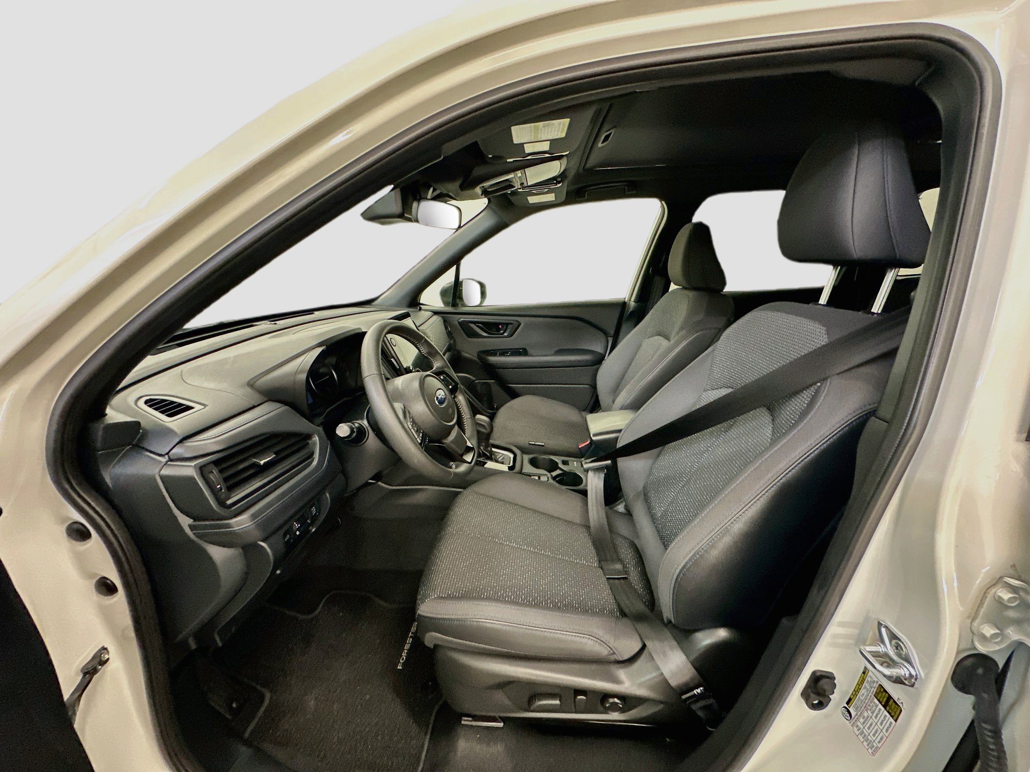 Used 2025 Subaru Forester Premium AWD/4WD image 13