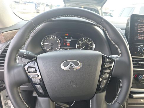 Used 2024 INFINITI QX80 Premium Select w/ Cargo Package image 13