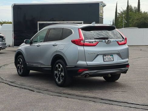 Used 2018 Honda CR-V Touring image 6