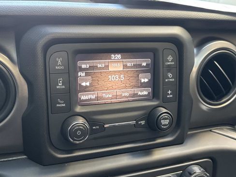 Used 2021 Jeep Wrangler Sport image 17