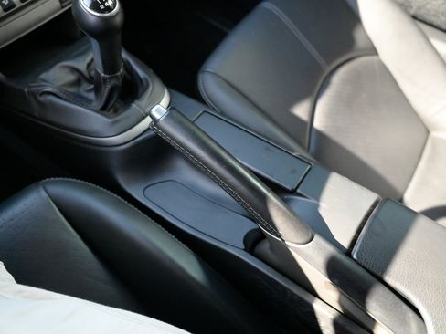 Used 2005 Porsche Boxster RWD image 30