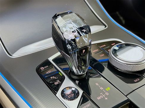 Used 2022 BMW X5 xDrive45e w/ Executive Package image 10