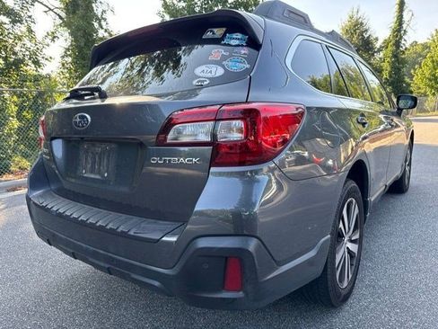 Used 2018 Subaru Outback 2.5i Limited AWD/4WD image 5
