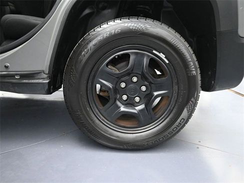 Used 2020 Jeep Renegade Sport image 13