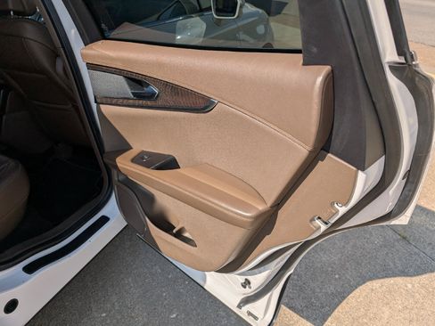 Used 2018 Lincoln MKX Reserve w/ Lincoln MKX Climate Package AWD/4WD image 15