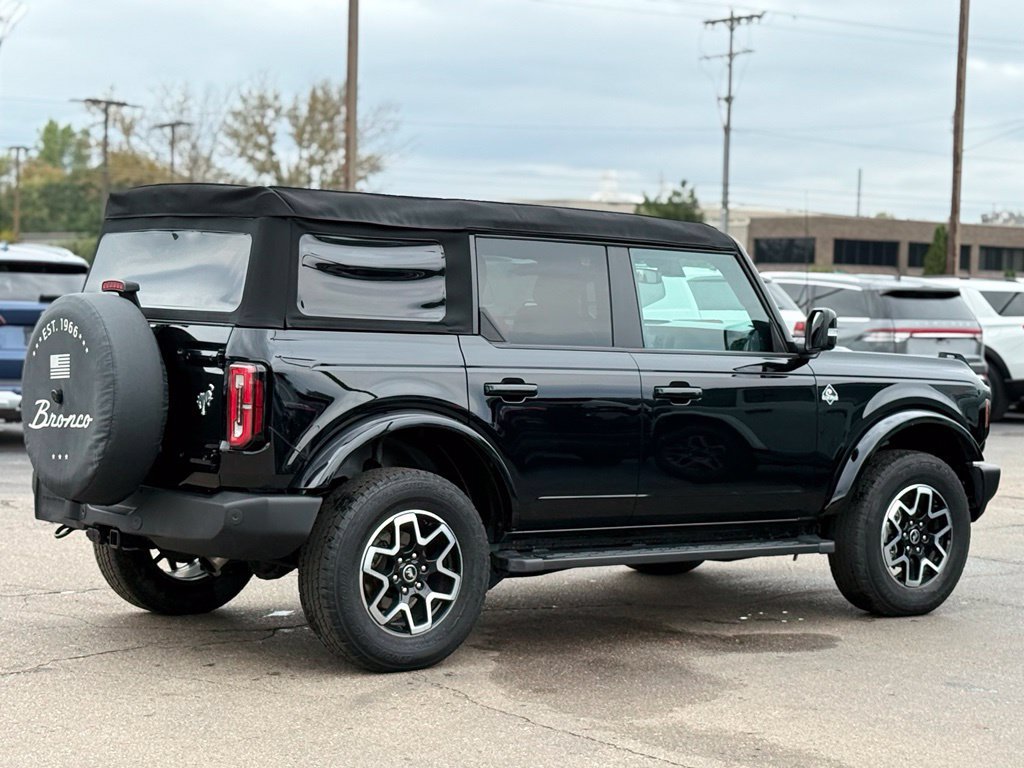 Certified 2023 Ford Bronco Outer Banks AWD/4WD image 36