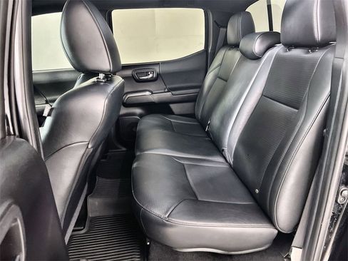 Used 2021 Toyota Tacoma TRD Off-Road image 25