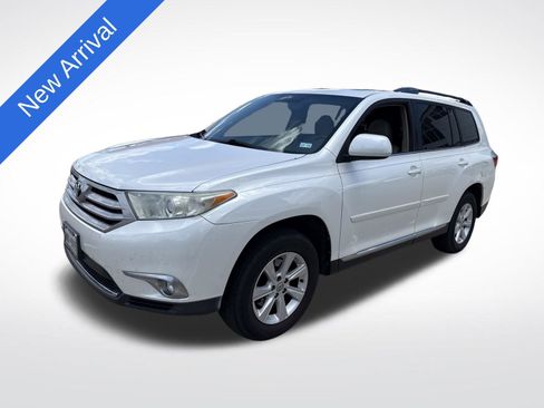 Used 2011 Toyota Highlander SE w/ Tow Pkg FWD image 1