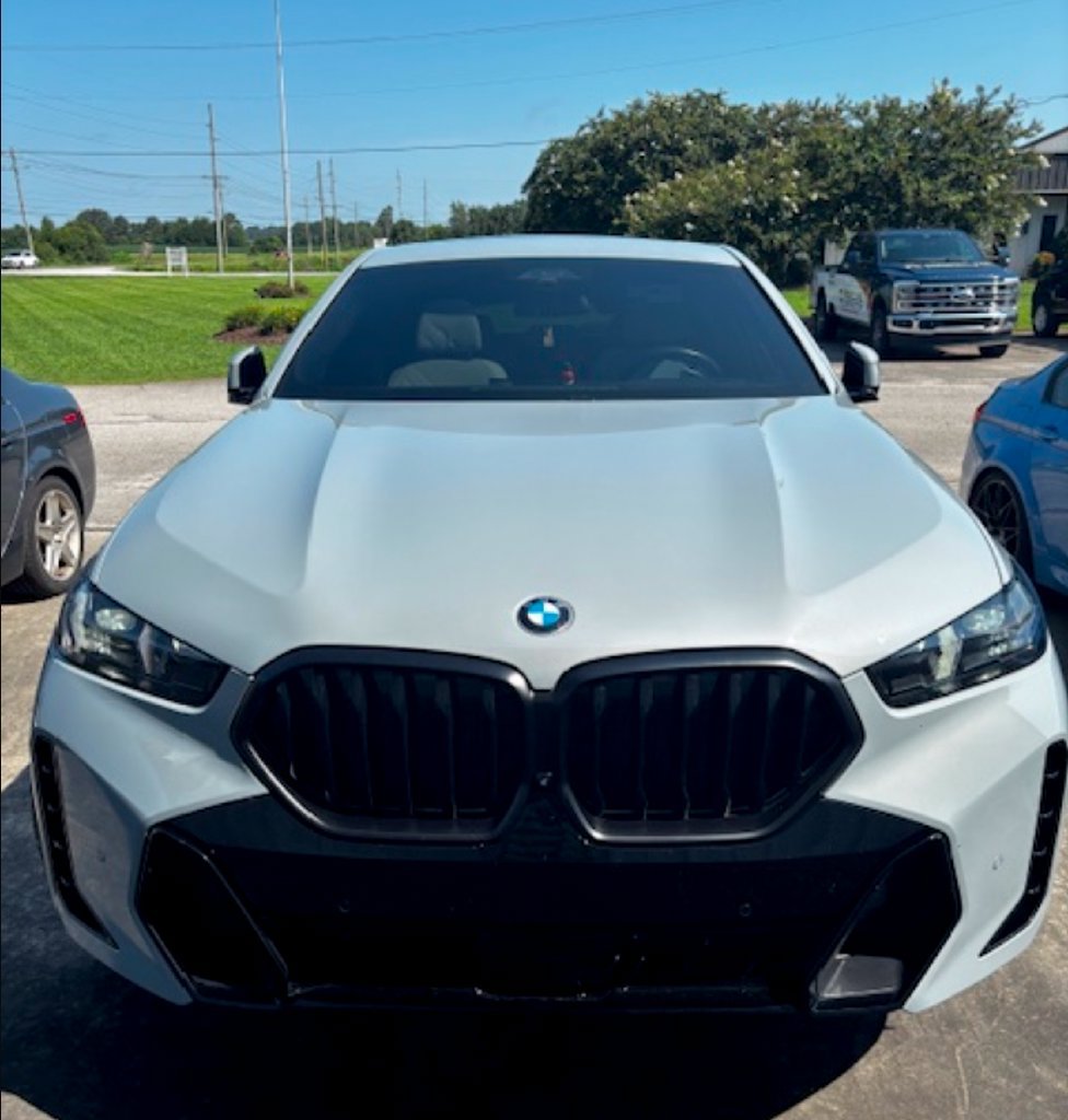 Used 2024 BMW X6 xDrive40i w/ Premium Package AWD/4WD image 1