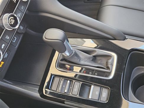 New 2025 Acura Integra image 20