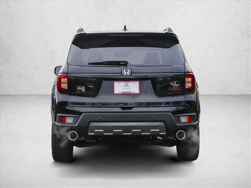 Certified 2025 Honda Passport TrailSport image 6