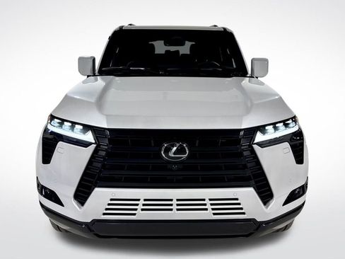 Used 2025 Lexus GX 550 image 12