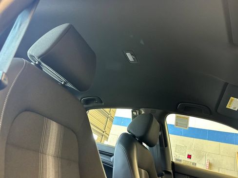 Used 2025 Honda Civic Sport image 17