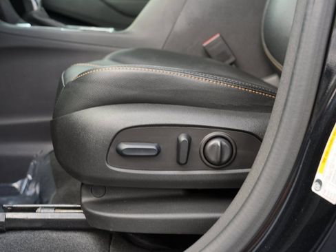Used 2024 Chevrolet Equinox Premier AWD/4WD image 15