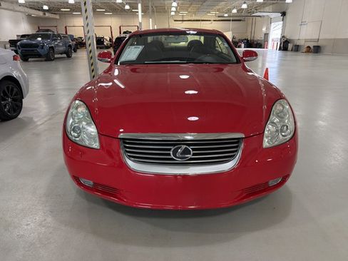 Used 2002 Lexus SC 430 Convertible image 2