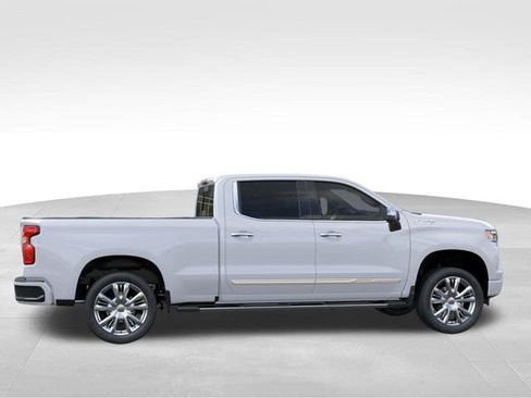 New 2026 Chevrolet Silverado 1500 High Country w/ High Country Premium Package AWD/4WD image 5