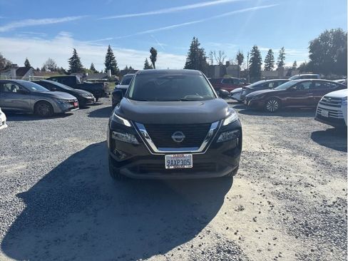 Certified 2022 Nissan Rogue SV image 11