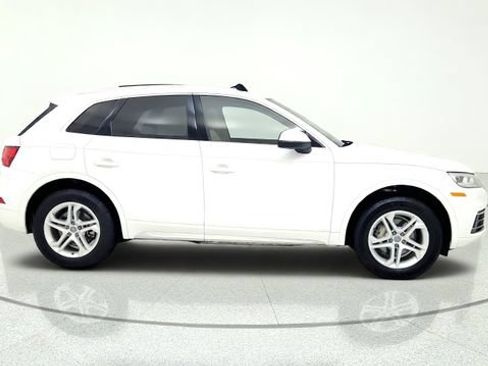 Used 2018 Audi Q5 2.0T Premium Plus w/ Premium Plus Package AWD/4WD image 10