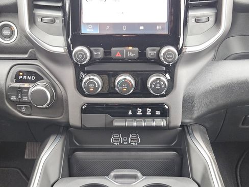 New 2026 RAM 1500 Express image 17