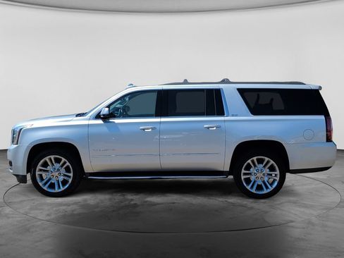 Used 2020 GMC Yukon XL SLT w/ Premium Edition AWD/4WD image 4