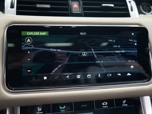 Used 2019 Land Rover Range Rover Sport HST AWD/4WD image 10