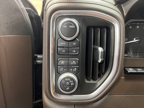 Used 2020 GMC Sierra 1500 Denali w/ Denali Ultimate Package AWD/4WD image 16