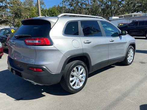 Used 2014 Jeep Cherokee Limited w/ Luxury Group image 7