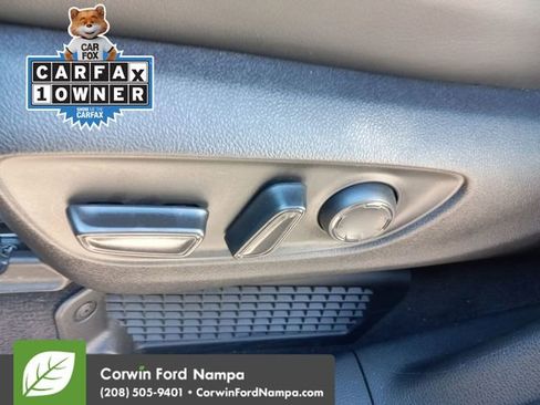 Used 2025 Toyota Sienna XLE Woodland Edition image 12