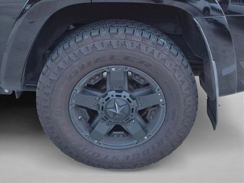 Used 2017 Toyota 4Runner SR5 RWD image 19