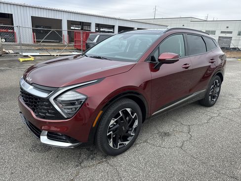 Certified 2025 Kia Sportage SX image 3